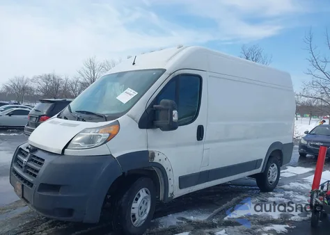 2018 Ram Promaster 2500 High Roof 136 Wb z USA, uszkodzony, nr VIN 3C6TRVCG0JE112872